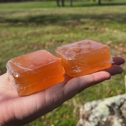 Manuka Honey Shampoo Bar